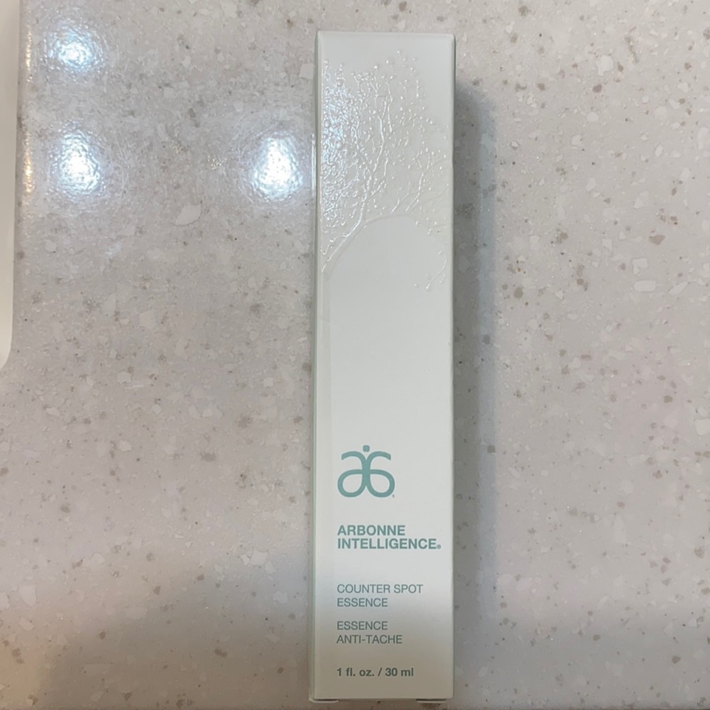 Arbonne counter spot essence